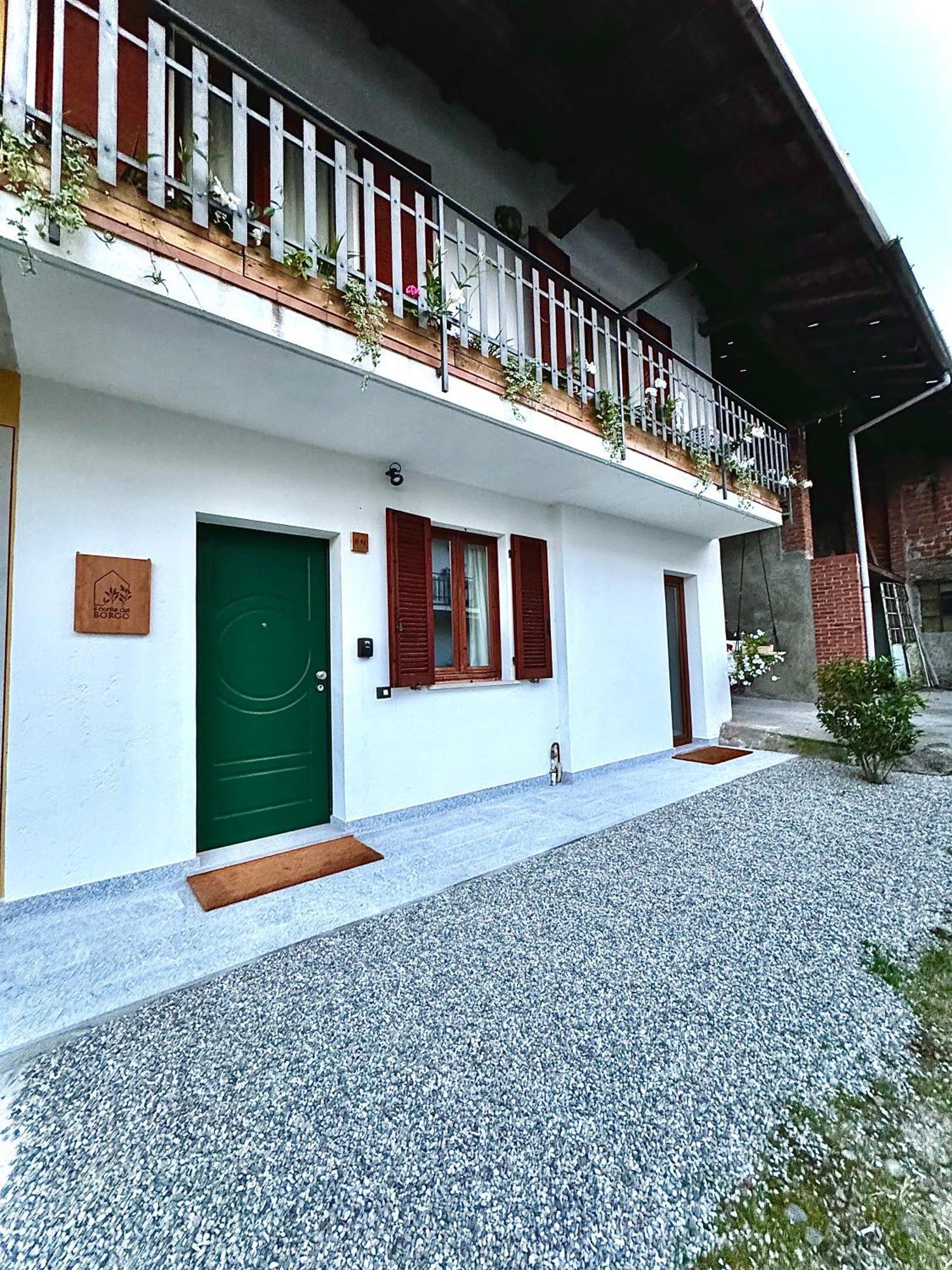 Il Cortile Del Borgo Villa Borgo Ticino Exteriör bild